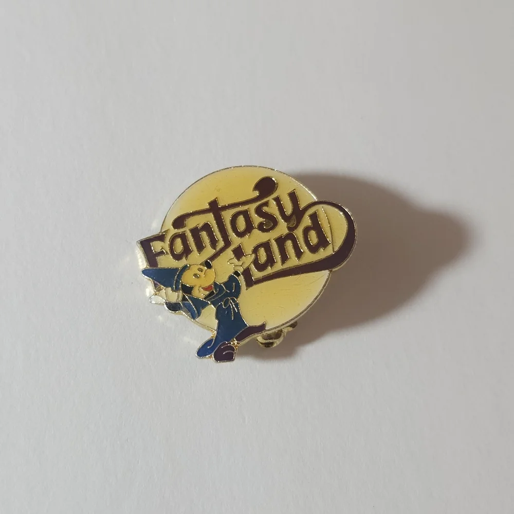 Vintage Disney Fantasy Land Lapel Pin 1985 30th Disney Land Anniversary